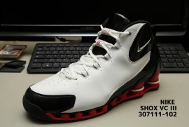 NIKE SHOX VC III 307111-102