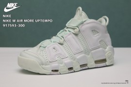 NIKE W AIR MORE UPTEMPO 917593-300